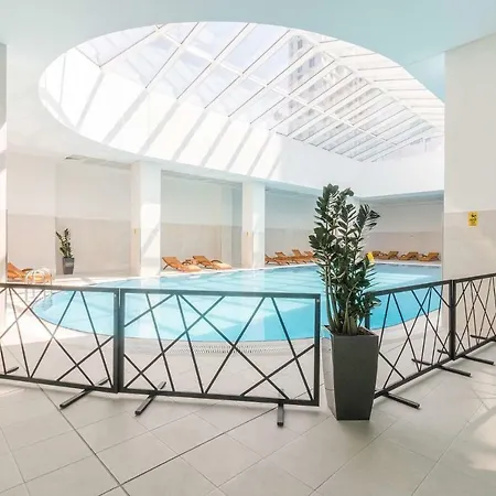 33rd Floor Luxury & Fitness Daire