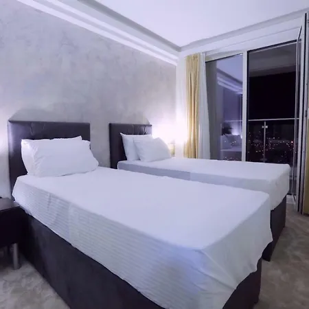 33rd Floor Luxury & Fitness Apartment Skopje